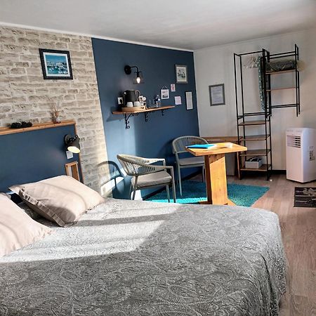 Chambres d'Hôtes Le Clos des Passiflores Pons Extérieur photo