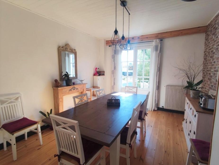 Chambres d'Hôtes Le Clos des Passiflores Pons Extérieur photo
